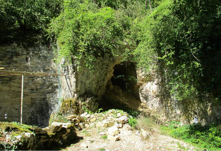 Lire la suite à propos de l’article Un os d’Homo sapiens trouvé dans une grotte de Néandertaliens en Bourgogne évoque de « potentiels contacts »
